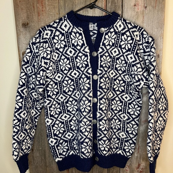 Vintage Sweaters - Hand Knit Snowflake Printed Navy and White Heavy Weight Cardigan Sweater